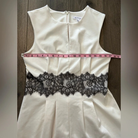 BCBG Generation Women’s dress Off White with black lace detail Size 12 - Picture 6 of 12